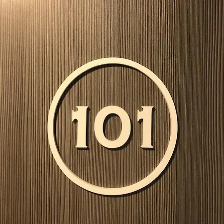 Santa Fe Hotel